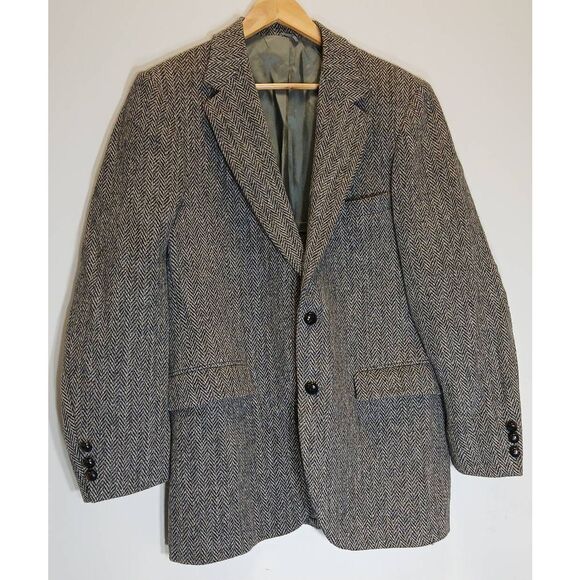 Vintage Harris tweed mens 40R blazer gray herringbone wool made in Scotland